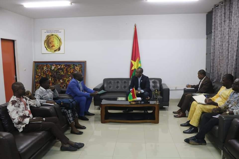 Burkina Faso - Audienz mit dem Minister für industrielle Entwicklung, Handel, Handwerk und kleine und mittlere Unternehmen, Herr Serge Gnaniodem Poda