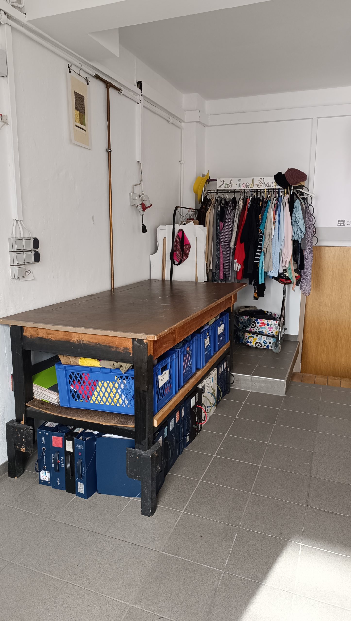Arbeitstisch schmal (1)